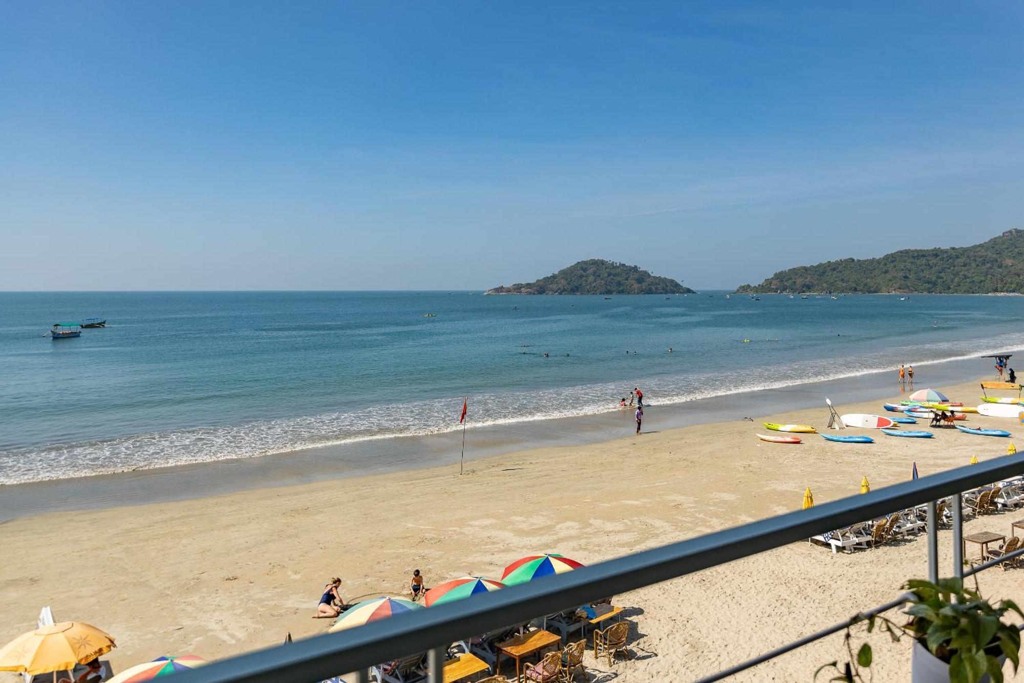 Royal Touch Beach Huts 帕罗林 外观 照片